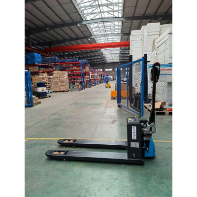 Hybrid semi-electric pallet truck T20 - 2000kg